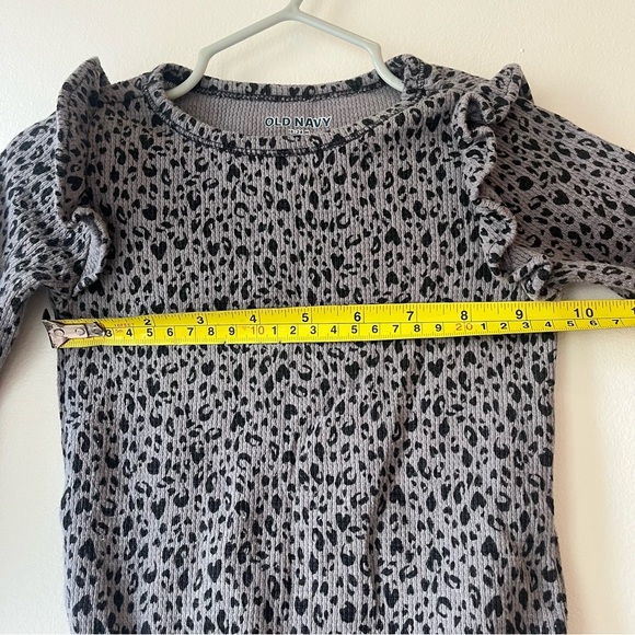 🌼 5/$25 Old Navy Baby Girls Bodysuit 18-24M Leopard Print Long Sleeve Ruffle - Picture 5 of 8